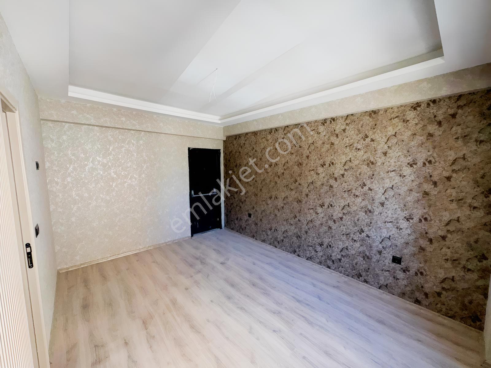 Site İçerisinde Acil Satılık 2+1 Son Kat — fotoğraf 5