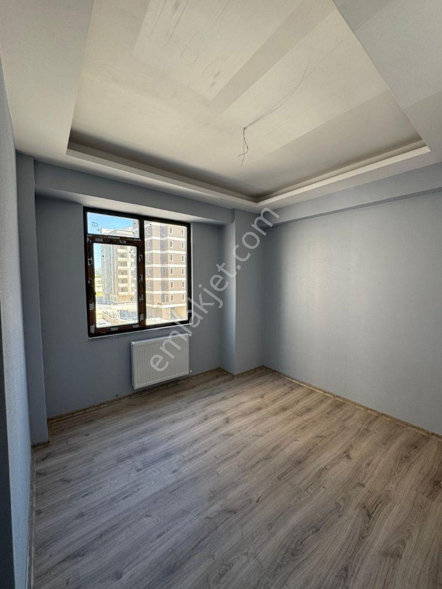 Site İçerisinde Acil Satılık 2+1 Son Kat — fotoğraf 6