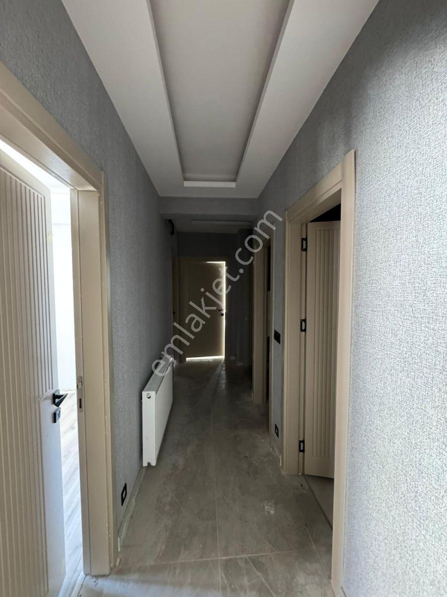 Site İçerisinde Acil Satılık 2+1 Son Kat — fotoğraf 7