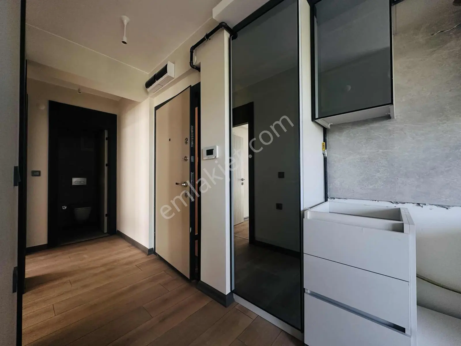 Alaçatıdan Taşpınarda Sıfır Binada Kaliteli İşçilik 2+1 — fotoğraf 2