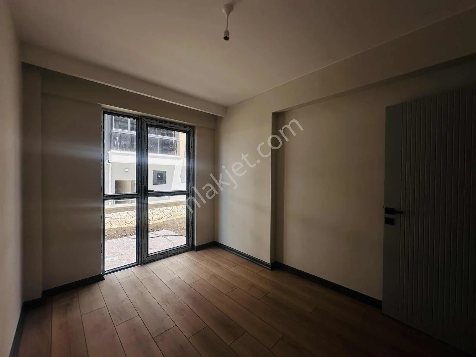 Alaçatıdan Taşpınarda Sıfır Binada Kaliteli İşçilik 2+1 — fotoğraf 15