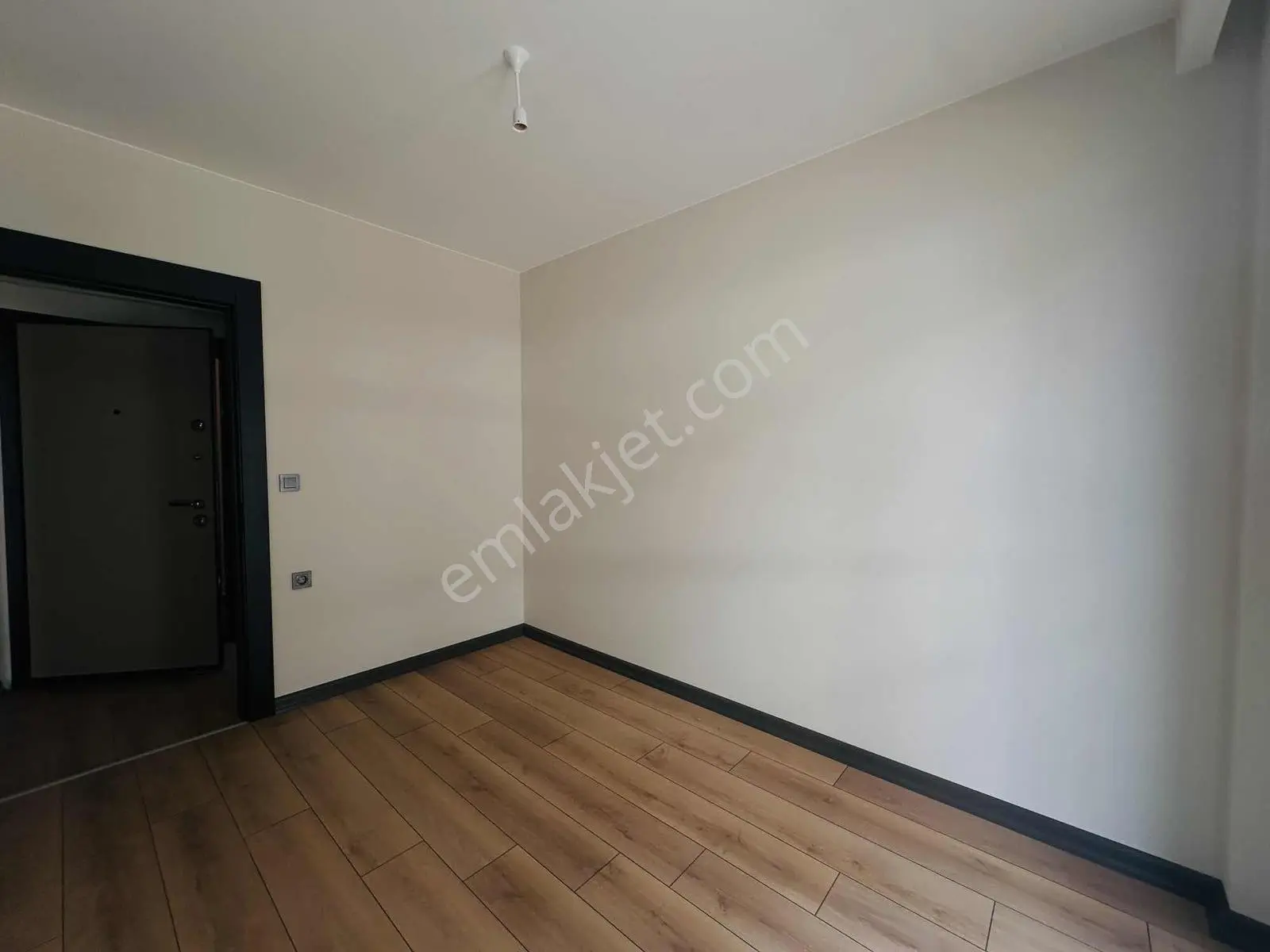 Alaçatıdan Taşpınarda Sıfır Binada Kaliteli İşçilik 2+1 — fotoğraf 20