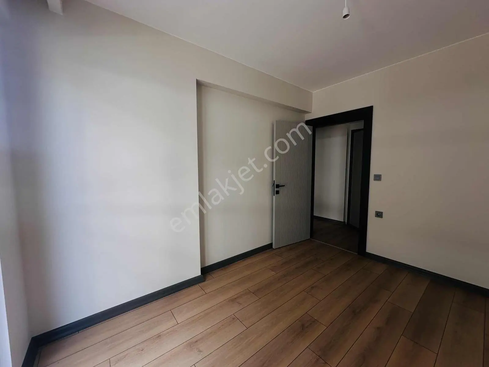 Alaçatıdan Taşpınarda Sıfır Binada Kaliteli İşçilik 2+1 — fotoğraf 23