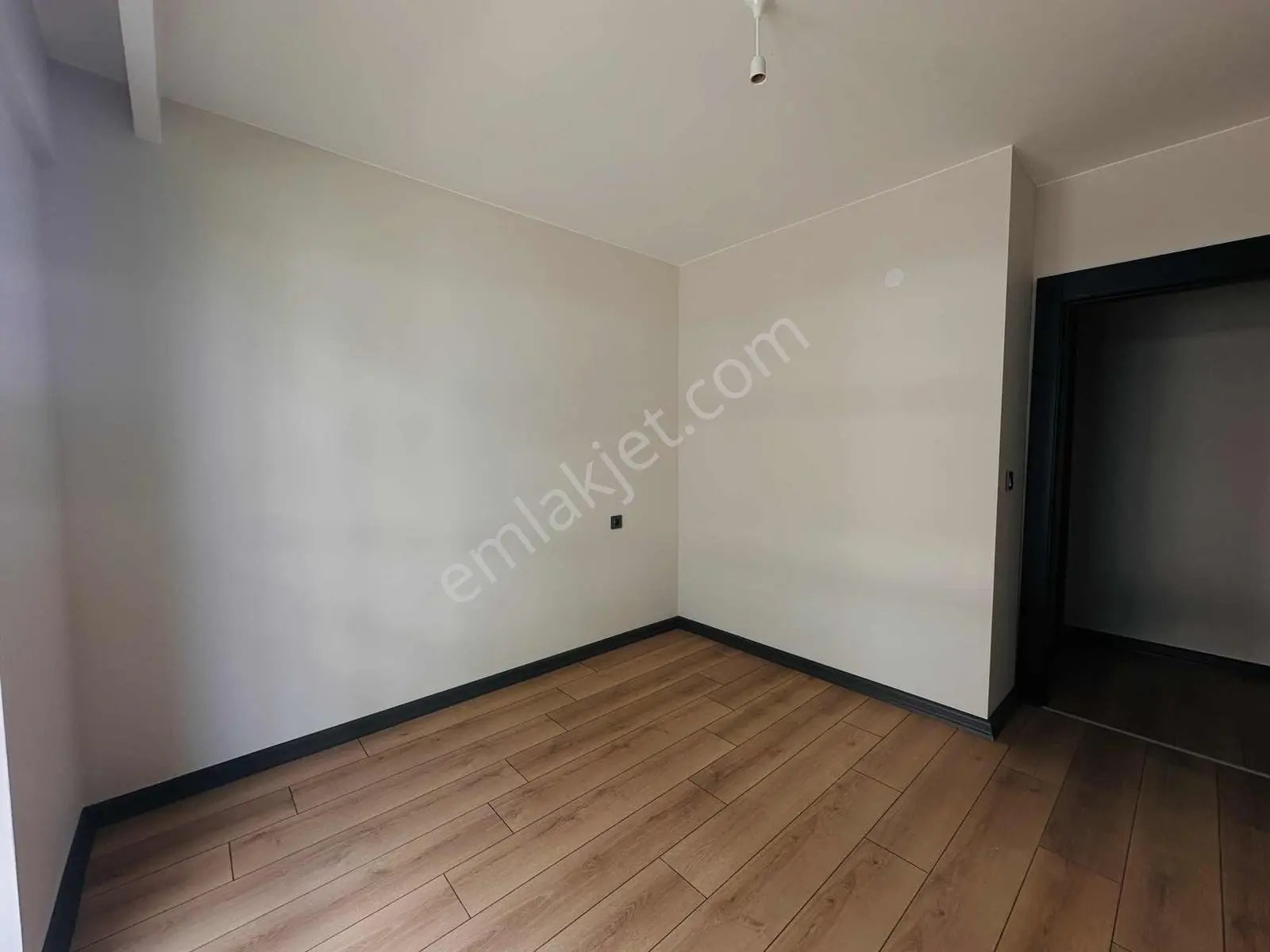 Alaçatıdan Taşpınarda Sıfır Binada Kaliteli İşçilik 2+1 — fotoğraf 24