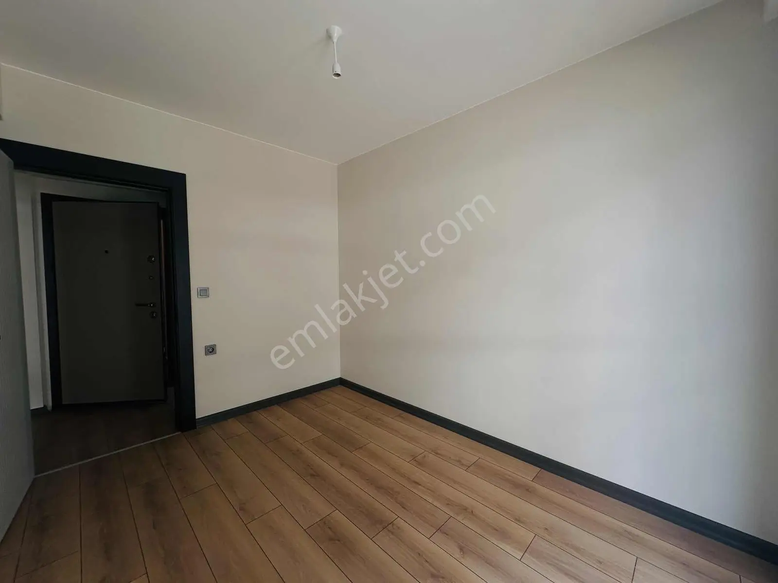 Alaçatıdan Taşpınarda Sıfır Binada Kaliteli İşçilik 2+1 — fotoğraf 27