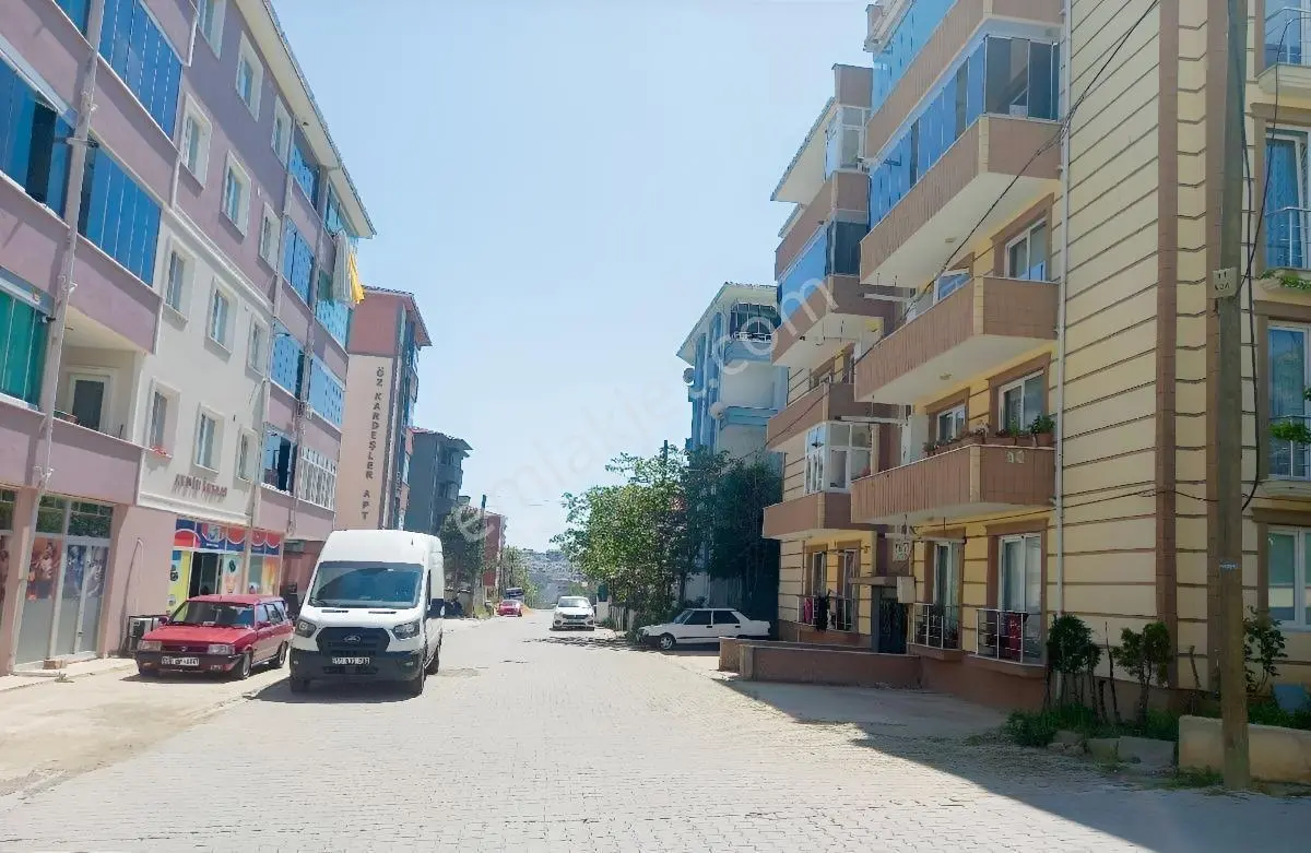 Altınovada 2+1 Kiracılı, Yatırımlık 90 M² Daire