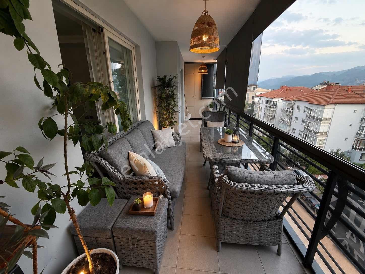 Şehzade Gayrimenkul'den Adalet Mah. Satılık 3+1 Geniş Daire — fotoğraf 35
