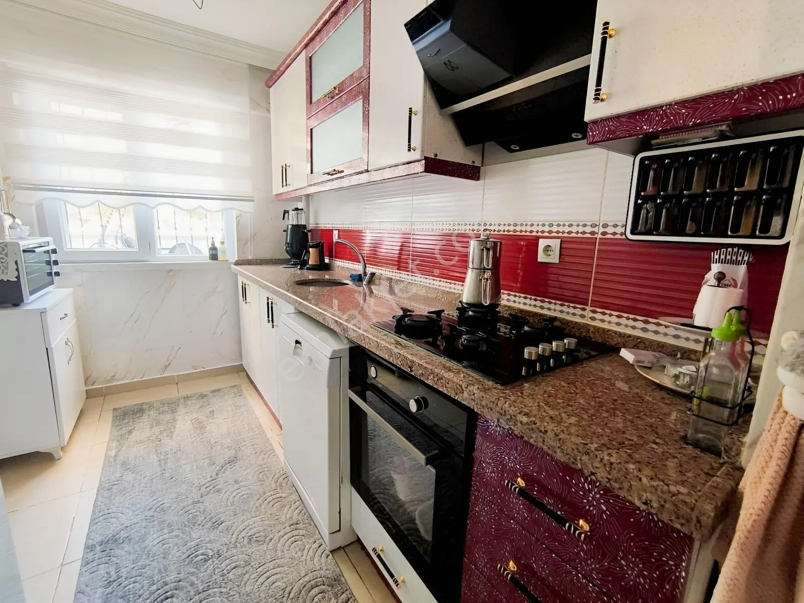 Babür Cd Yakını Ful Yapılı Kendine Ait Bahçeli 2+1 Satılık Daire — fotoğraf 3