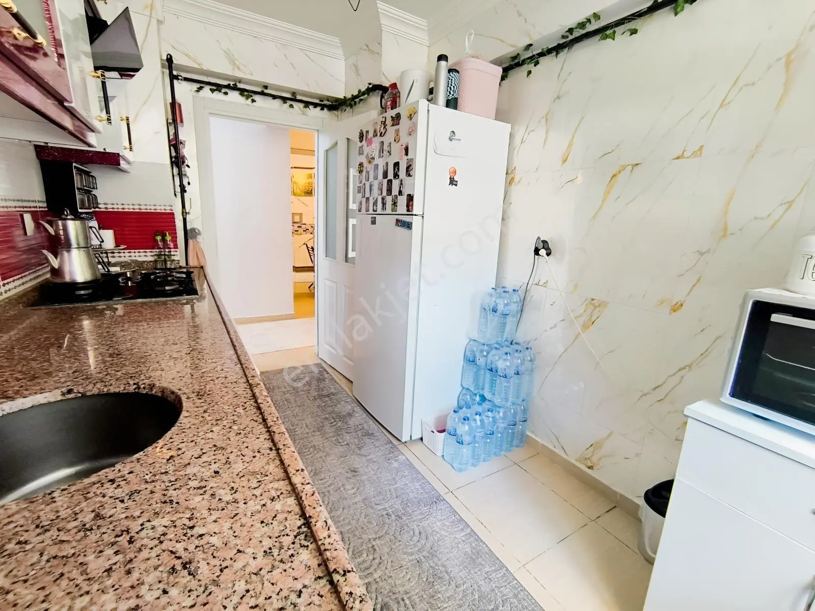 Babür Cd Yakını Ful Yapılı Kendine Ait Bahçeli 2+1 Satılık Daire — fotoğraf 7
