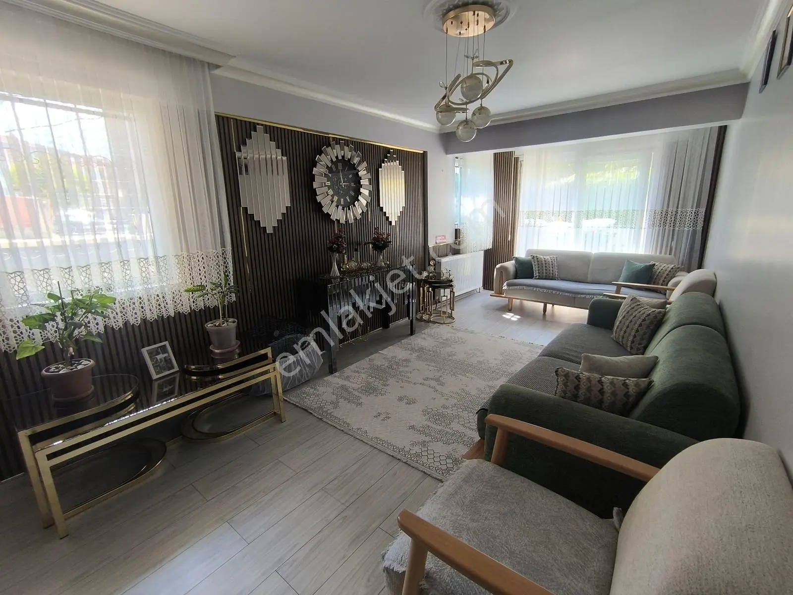 Babür Cd Yakını Ful Yapılı Kendine Ait Bahçeli 2+1 Satılık Daire — fotoğraf 9