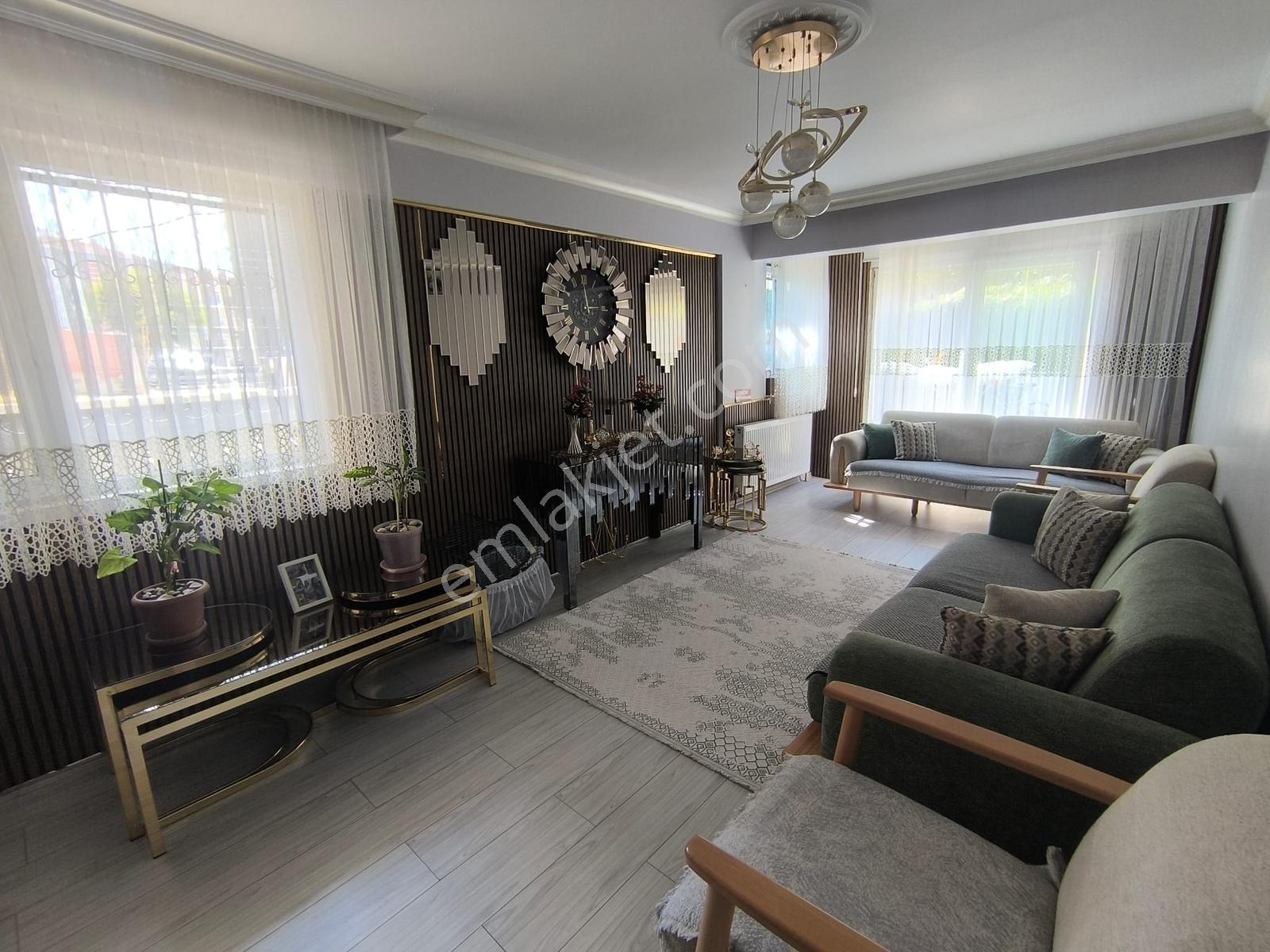 Babür Cd Yakını Ful Yapılı Kendine Ait Bahçeli 2+1 Satılık Daire — fotoğraf 11
