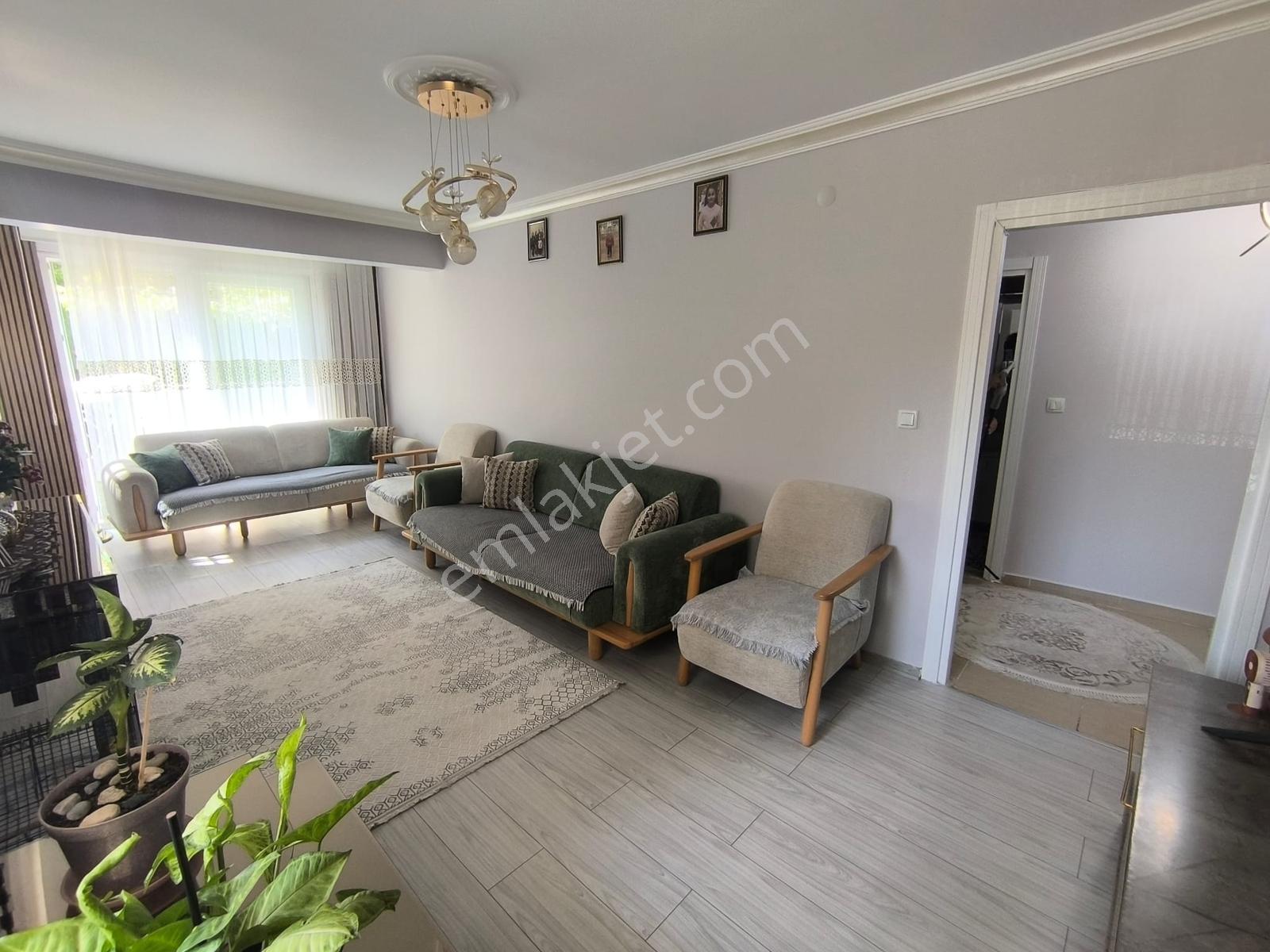 Babür Cd Yakını Ful Yapılı Kendine Ait Bahçeli 2+1 Satılık Daire — fotoğraf 13
