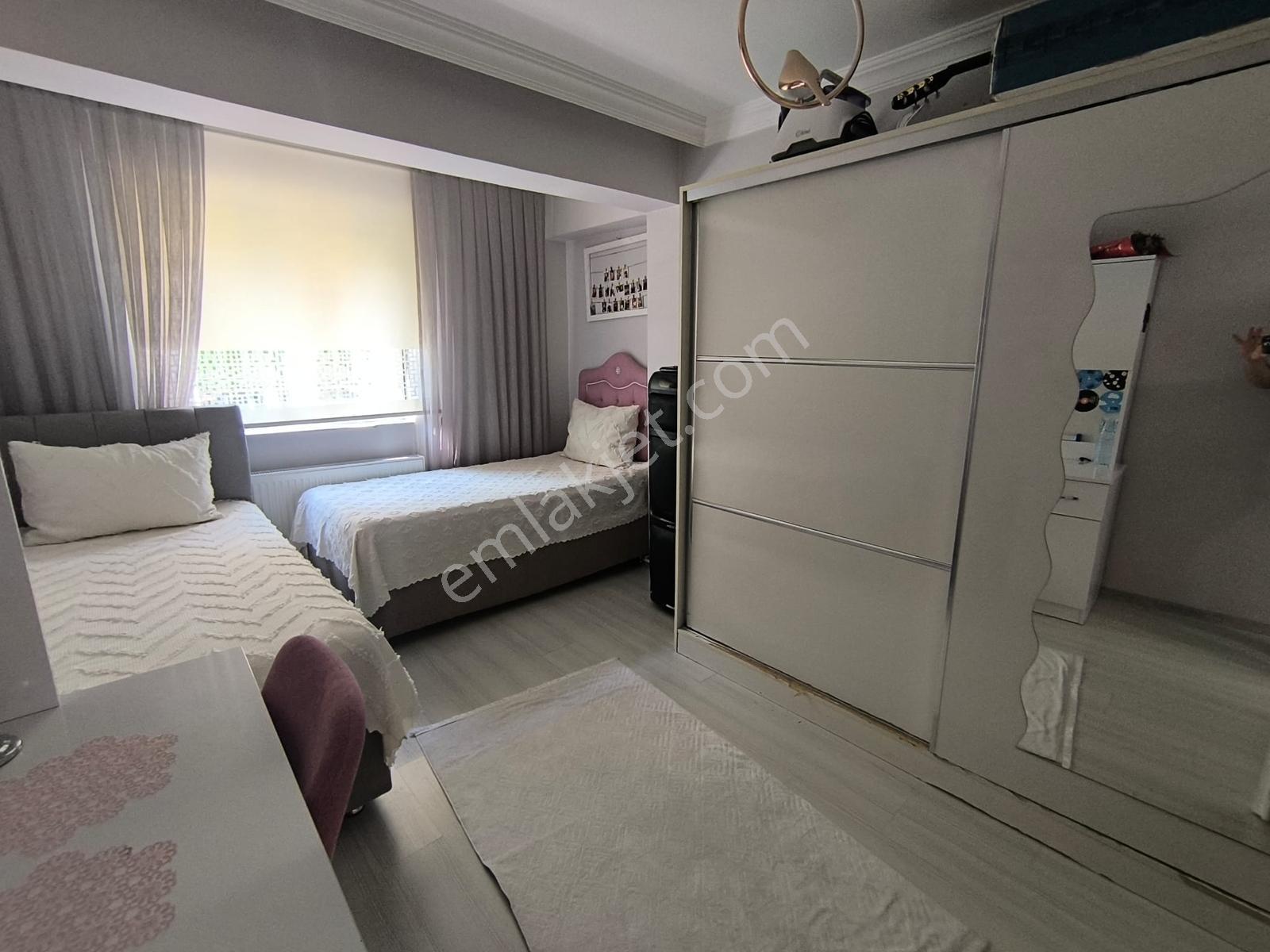Babür Cd Yakını Ful Yapılı Kendine Ait Bahçeli 2+1 Satılık Daire — fotoğraf 14
