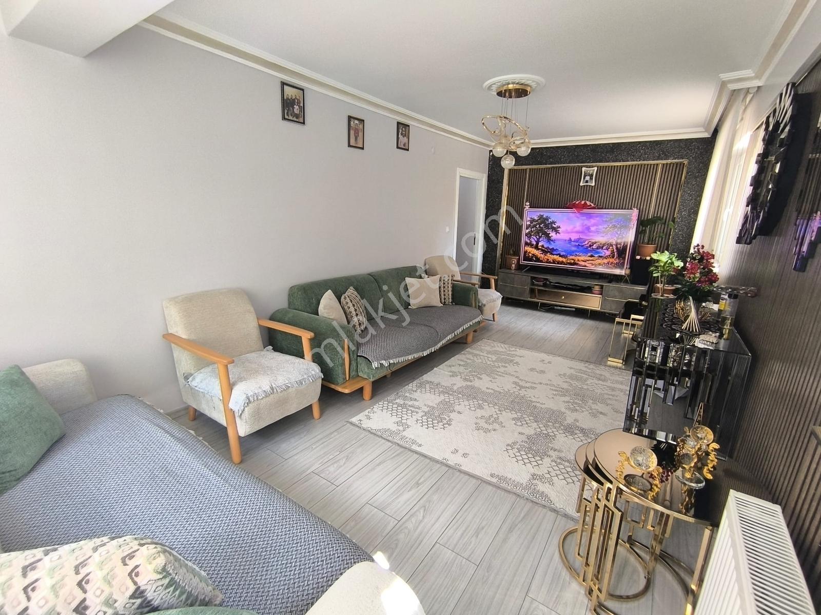 Babür Cd Yakını Ful Yapılı Kendine Ait Bahçeli 2+1 Satılık Daire — fotoğraf 17