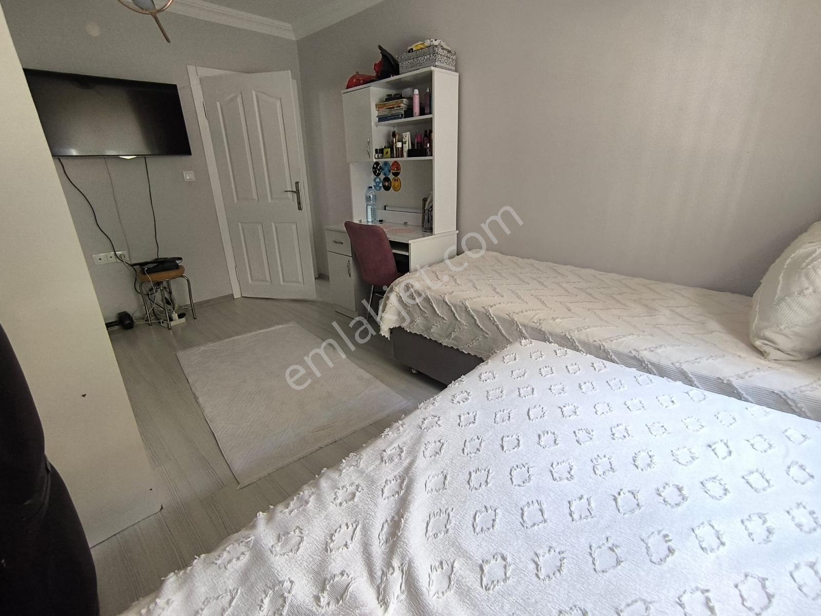 Babür Cd Yakını Ful Yapılı Kendine Ait Bahçeli 2+1 Satılık Daire — fotoğraf 32