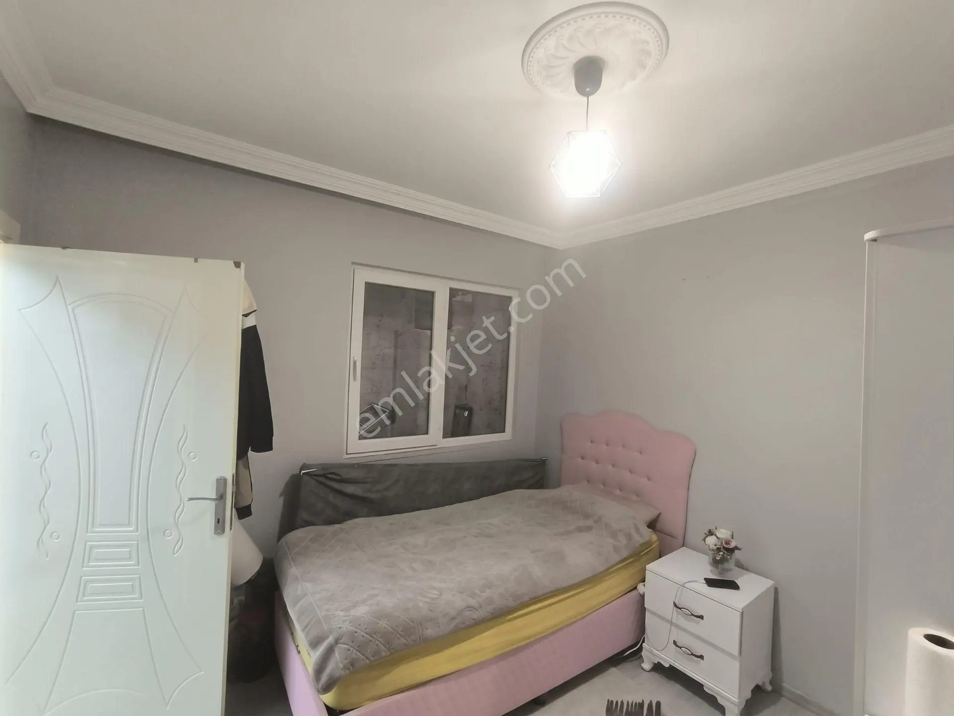 Adıyaman Yeşilyurtta Malatya Caddesi Üzeri Satılık 3+1 Daire — fotoğraf 3