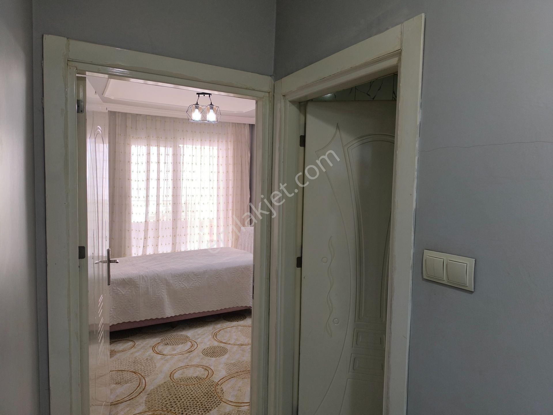 Adıyaman Yeşilyurtta Malatya Caddesi Üzeri Satılık 3+1 Daire — fotoğraf 9