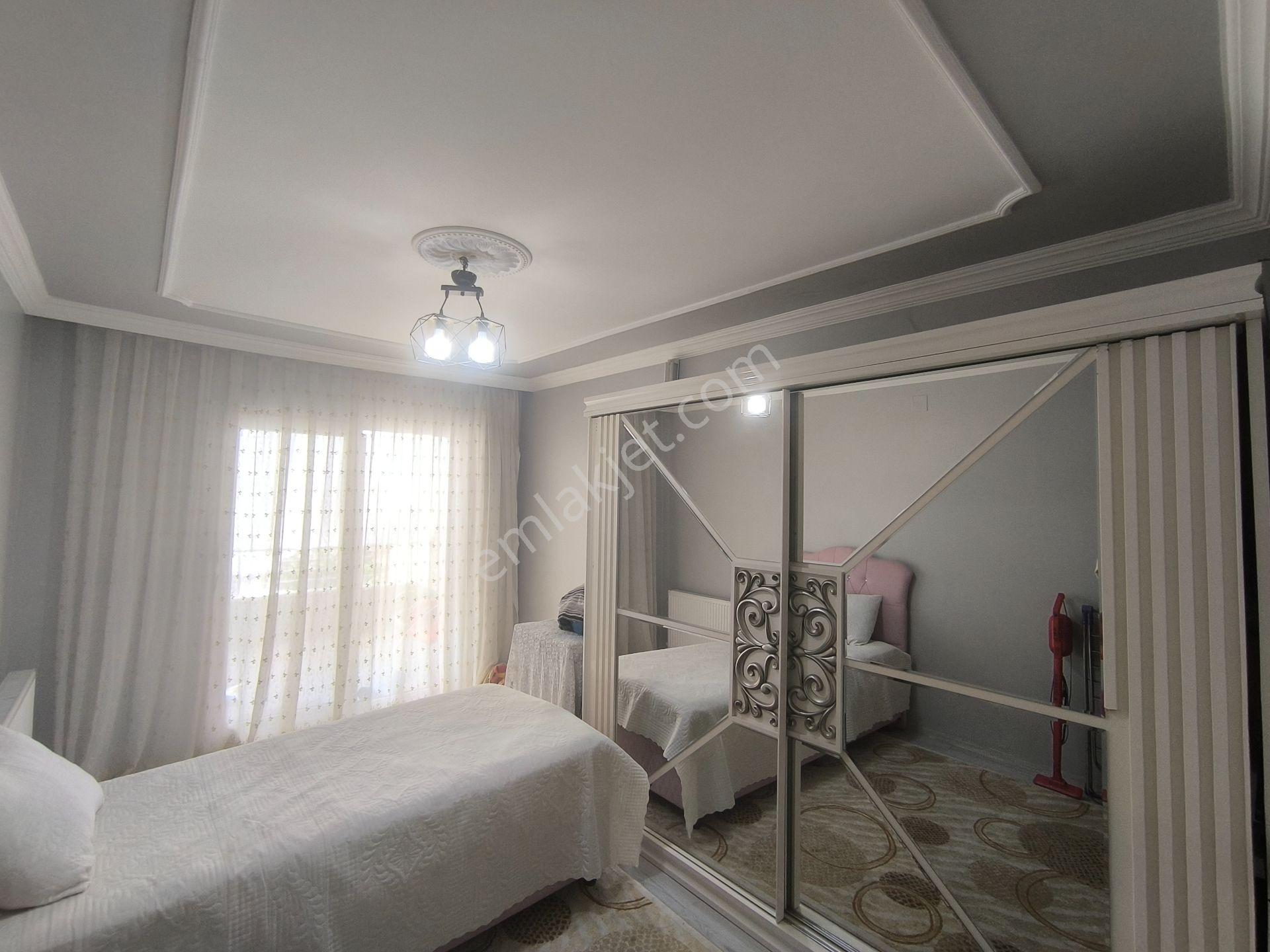 Adıyaman Yeşilyurtta Malatya Caddesi Üzeri Satılık 3+1 Daire — fotoğraf 10