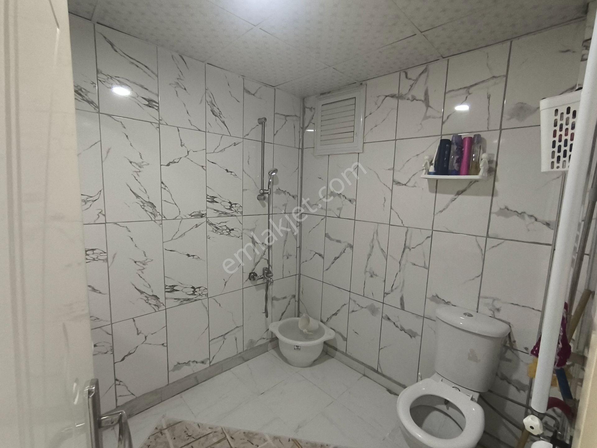 Adıyaman Yeşilyurtta Malatya Caddesi Üzeri Satılık 3+1 Daire — fotoğraf 23
