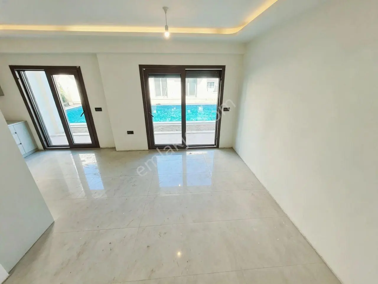 Uytundan Kızılkeçilide Otoparklı Havuzlu Sıfır 3+1 Lüks Villa — fotoğraf 22