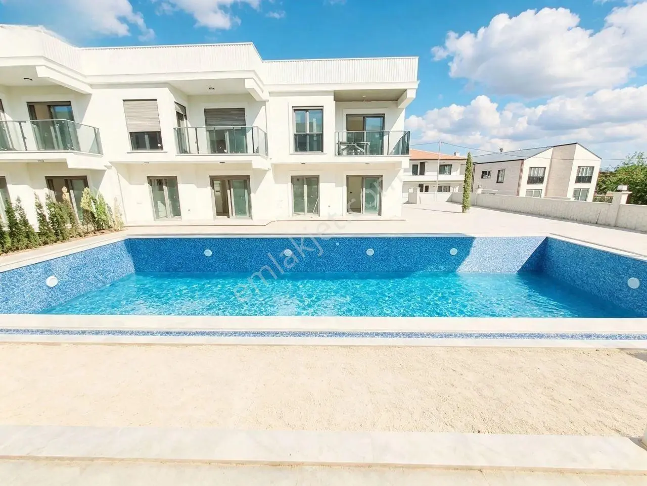 Uytundan Kızılkeçilide Otoparklı Havuzlu Sıfır 3+1 Lüks Villa — fotoğraf 23