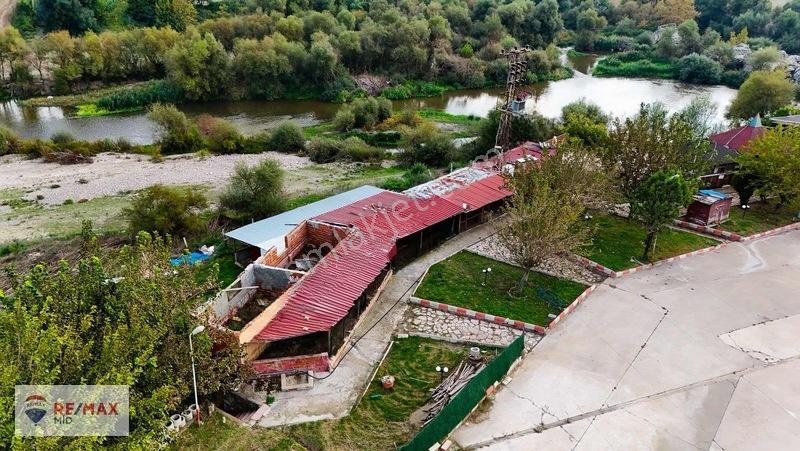 Remax Susurlukta Otoyol Yanı Nehır Kenarında Eşsız Restoran — fotoğraf 9