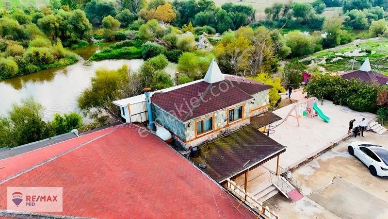 Remax Susurlukta Otoyol Yanı Nehır Kenarında Eşsız Restoran — fotoğraf 12
