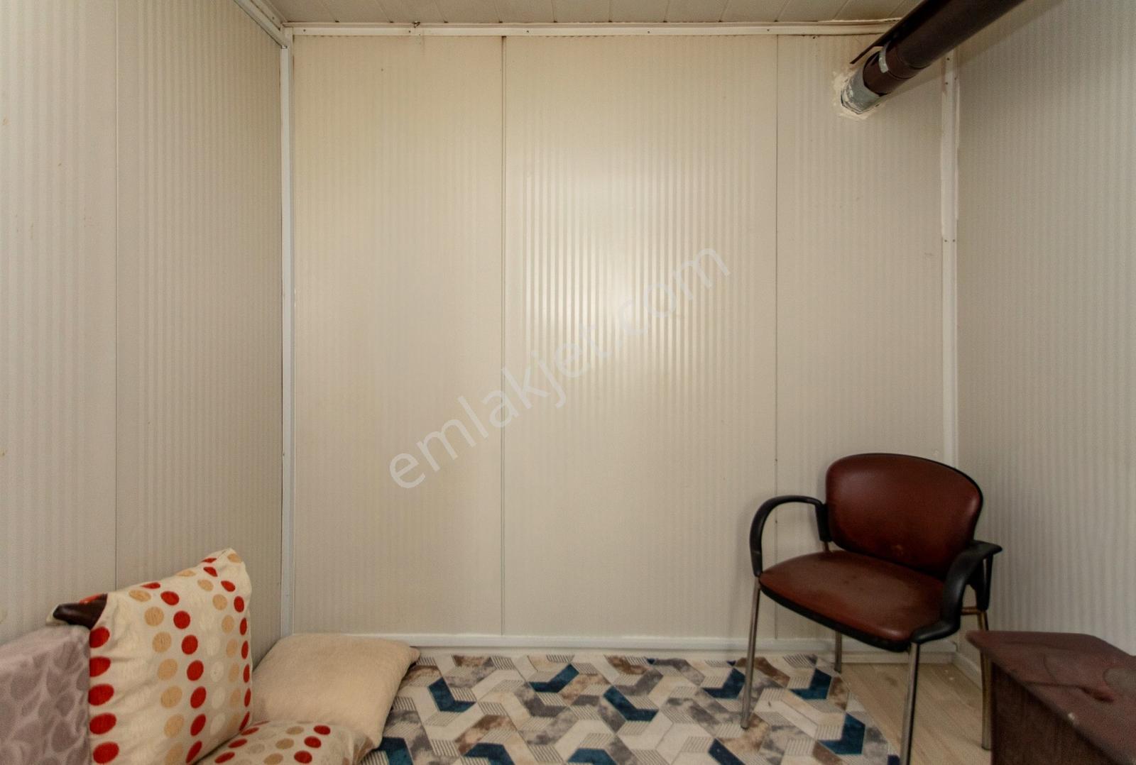 Aliağa Helvacı'da Satılık Müstakil Tapulu Zeytinli Tarla — fotoğraf 13