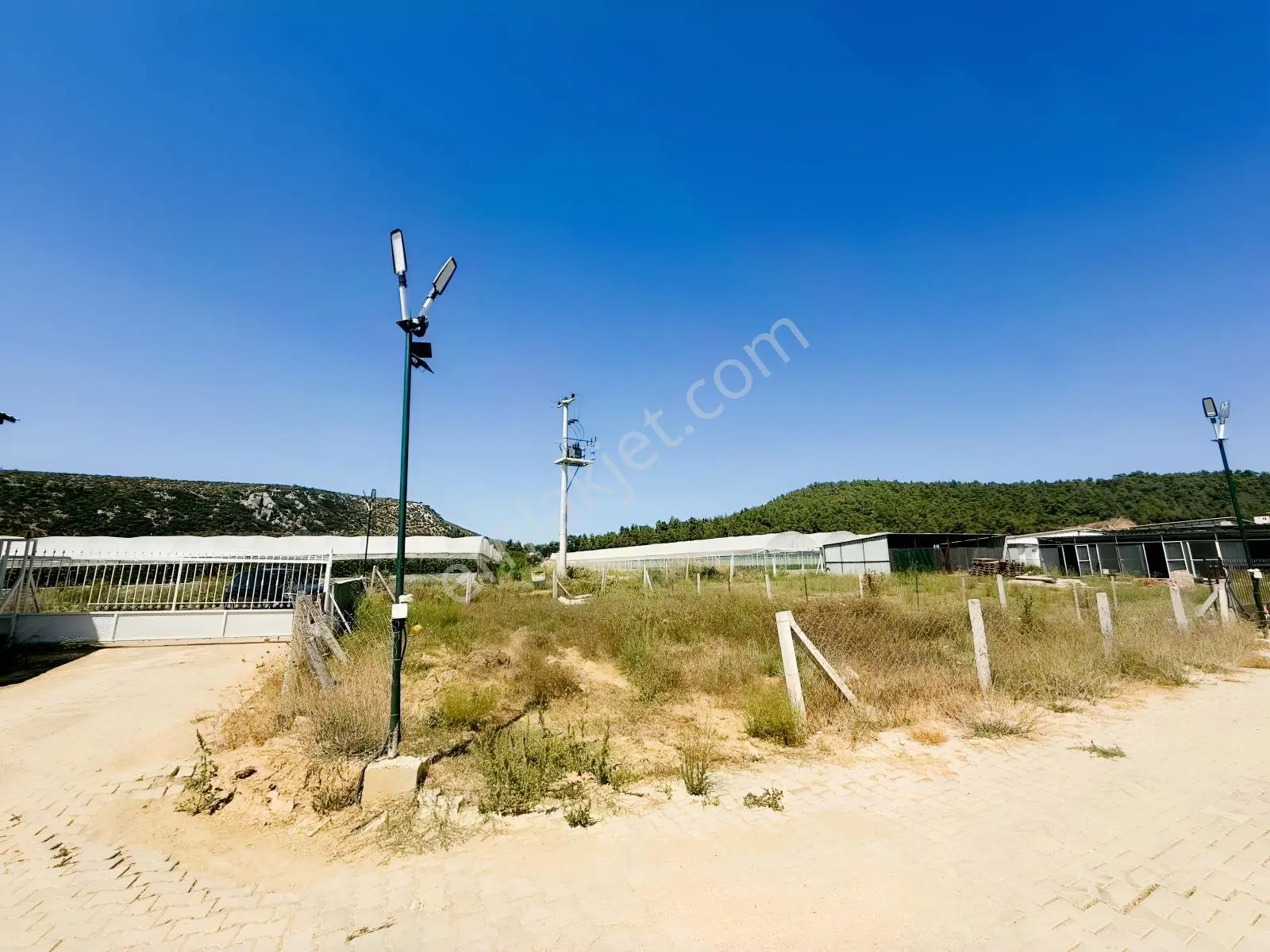 İzmir Menderes'Te 428M2 Satılık Hobi Bahçesi