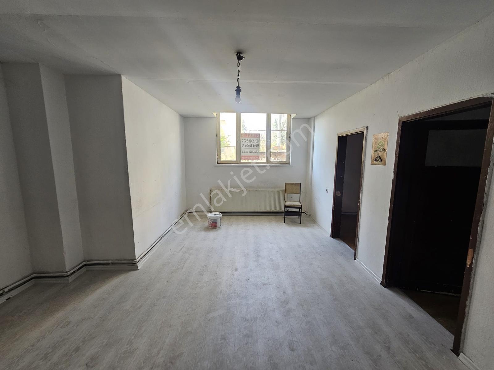 Şimşek Emlak'tan Subayevleri Cadde Üzeri 3+1 Daire + 300m2 Depo — fotoğraf 3