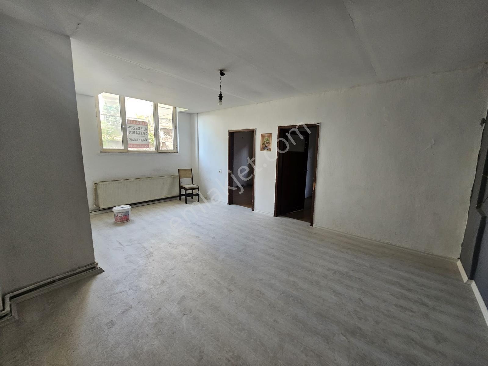 Şimşek Emlak'tan Subayevleri Cadde Üzeri 3+1 Daire + 300m2 Depo — fotoğraf 4