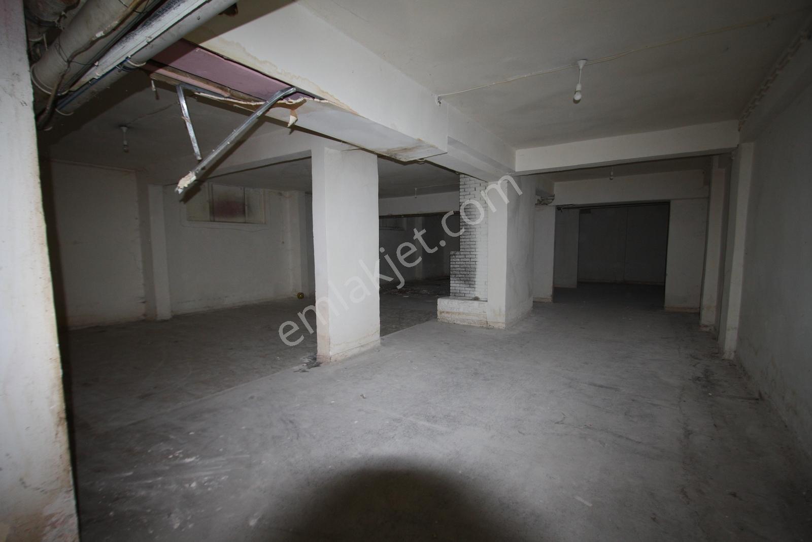 Şimşek Emlak'tan Subayevleri Cadde Üzeri 3+1 Daire + 300m2 Depo — fotoğraf 34