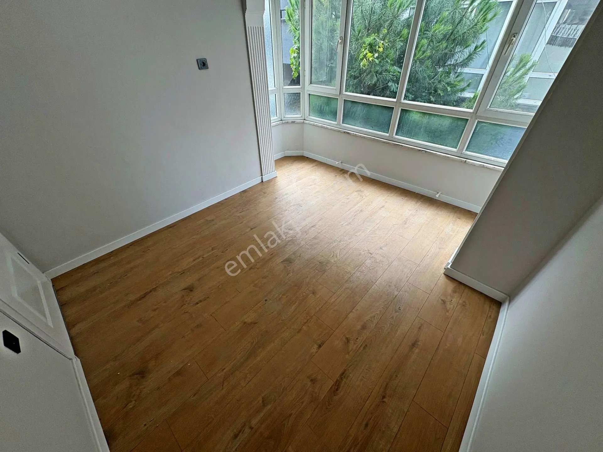 Aktiften Akçay Merkez'de Satılık Full Yapılı 3+1 Çift Balkonlu Arakat Daire — fotoğraf 23