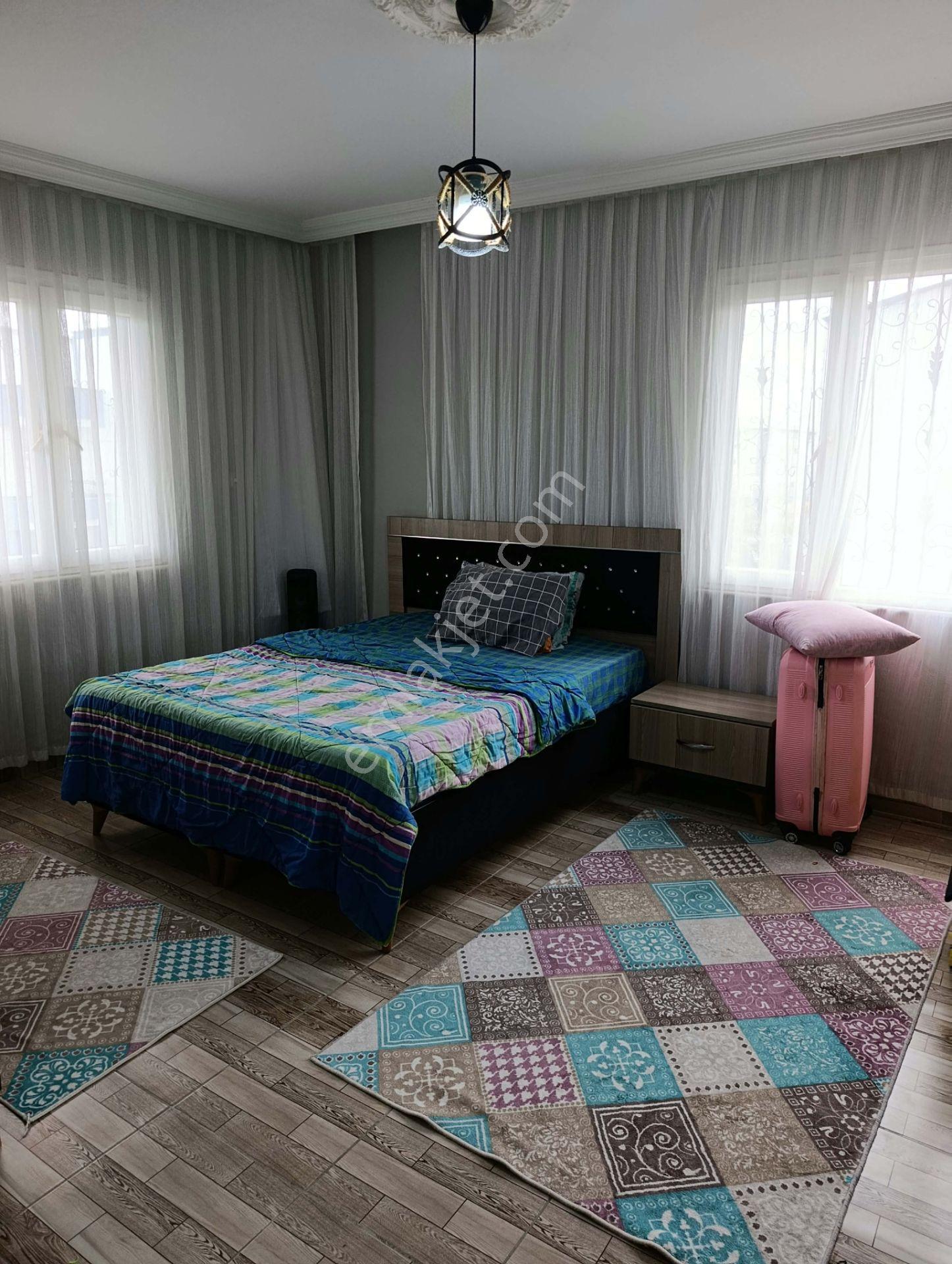 Çınar Emlak'tan Fsm Mh Satılık 3 Katlı Müstakil 2+1 Daire — fotoğraf 2