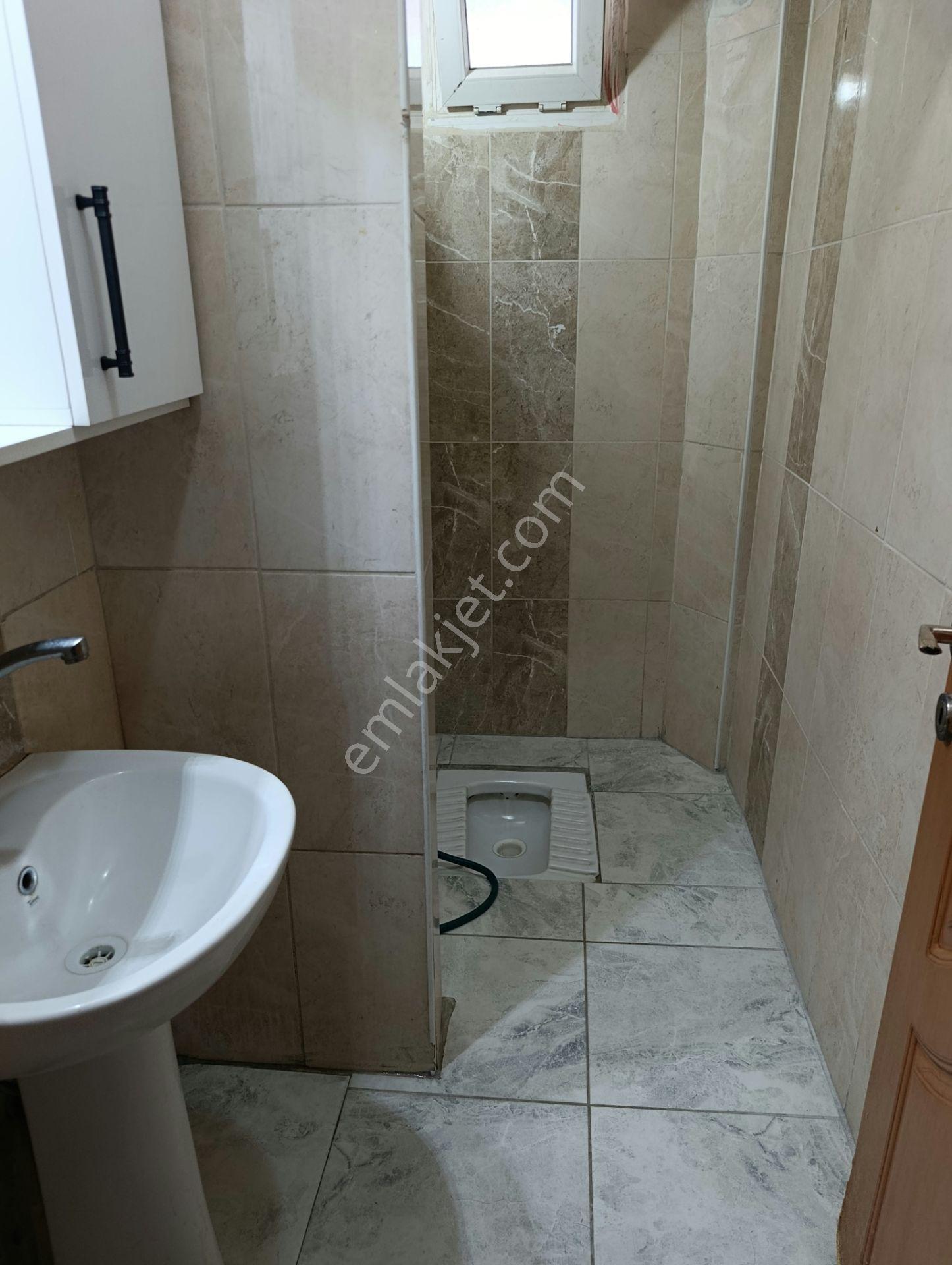 Çınar Emlak'tan Fsm Mh Satılık 3 Katlı Müstakil 2+1 Daire — fotoğraf 4