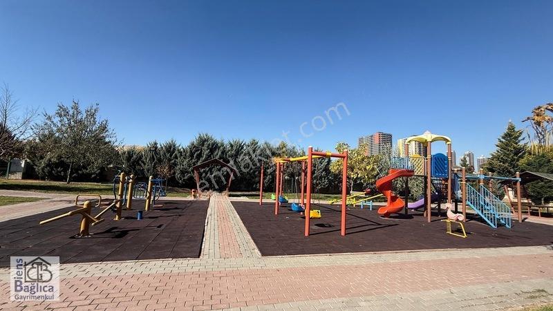 Bağlıcanın En Büyük Peyzajlı Sitesinde 3+1 Canlı Güvenlikli — fotoğraf 5