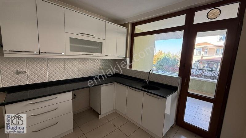 Bağlıcanın En Büyük Peyzajlı Sitesinde 3+1 Canlı Güvenlikli — fotoğraf 10