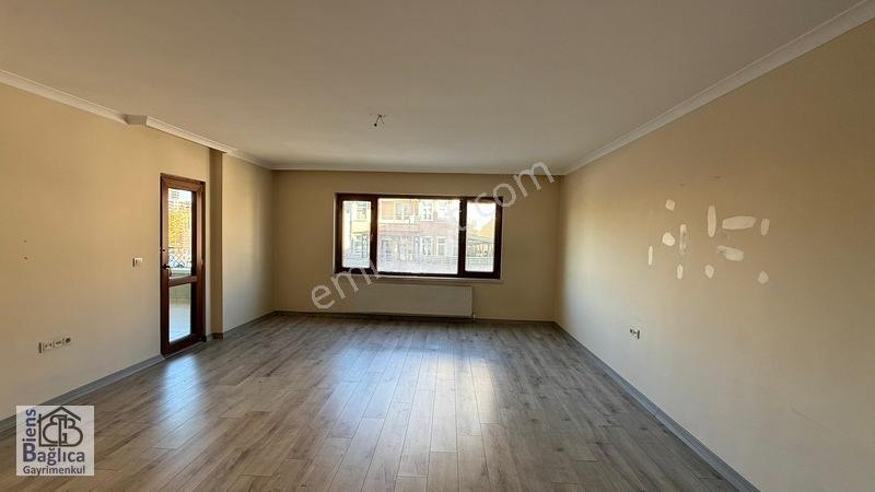 Bağlıcanın En Büyük Peyzajlı Sitesinde 3+1 Canlı Güvenlikli — fotoğraf 11