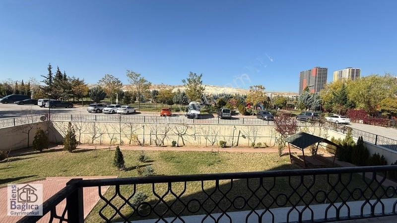 Bağlıcanın En Büyük Peyzajlı Sitesinde 3+1 Canlı Güvenlikli — fotoğraf 12