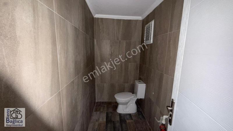 Bağlıcanın En Büyük Peyzajlı Sitesinde 3+1 Canlı Güvenlikli — fotoğraf 14