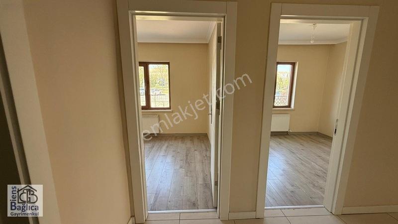 Bağlıcanın En Büyük Peyzajlı Sitesinde 3+1 Canlı Güvenlikli — fotoğraf 22