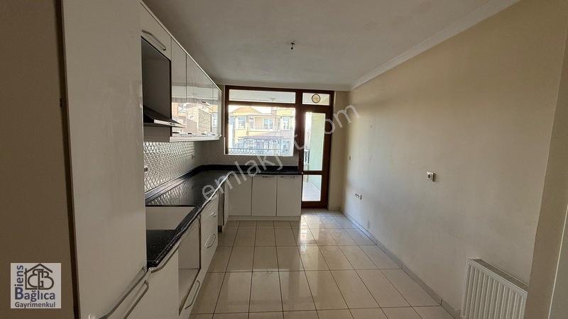 Bağlıcanın En Büyük Peyzajlı Sitesinde 3+1 Canlı Güvenlikli — fotoğraf 25