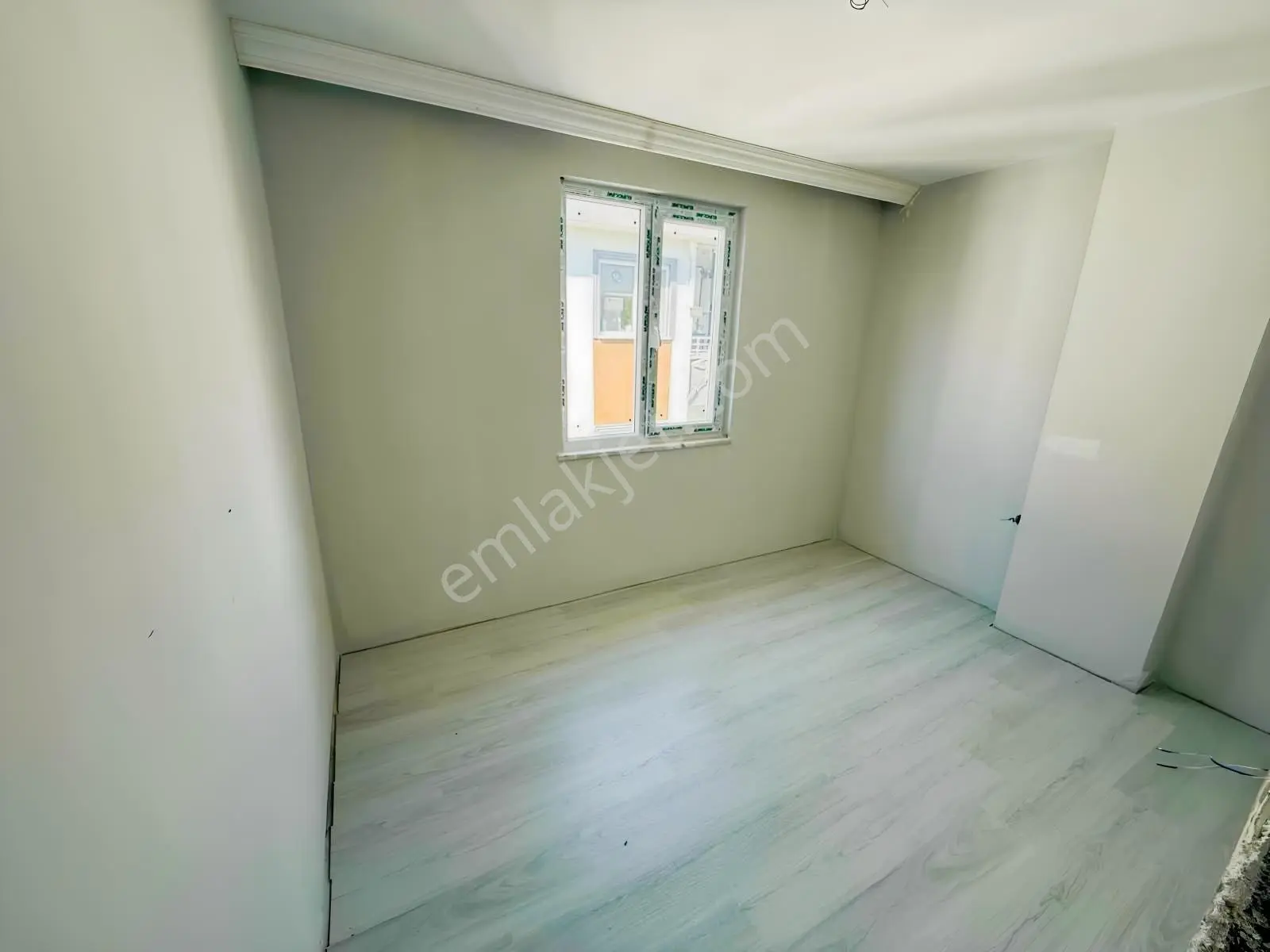 Kumbaşi Mah Satılık 2+1 Fırsat Daire 4kat — fotoğraf 2
