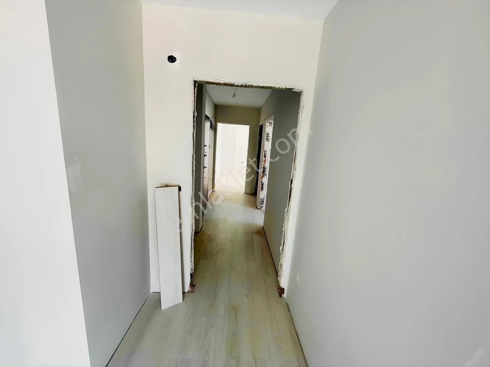 Kumbaşi Mah Satılık 2+1 Fırsat Daire 4kat — fotoğraf 3