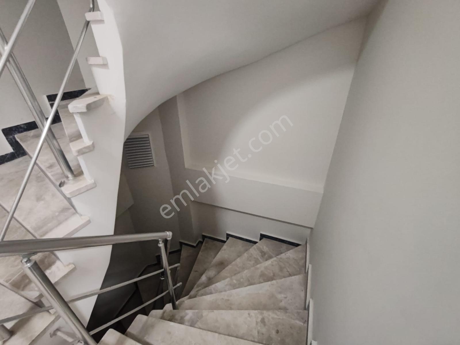 Fatih Hırka-i Şerifte Sıfır Binada Satılık 2+1 Hazır Daire — fotoğraf 25