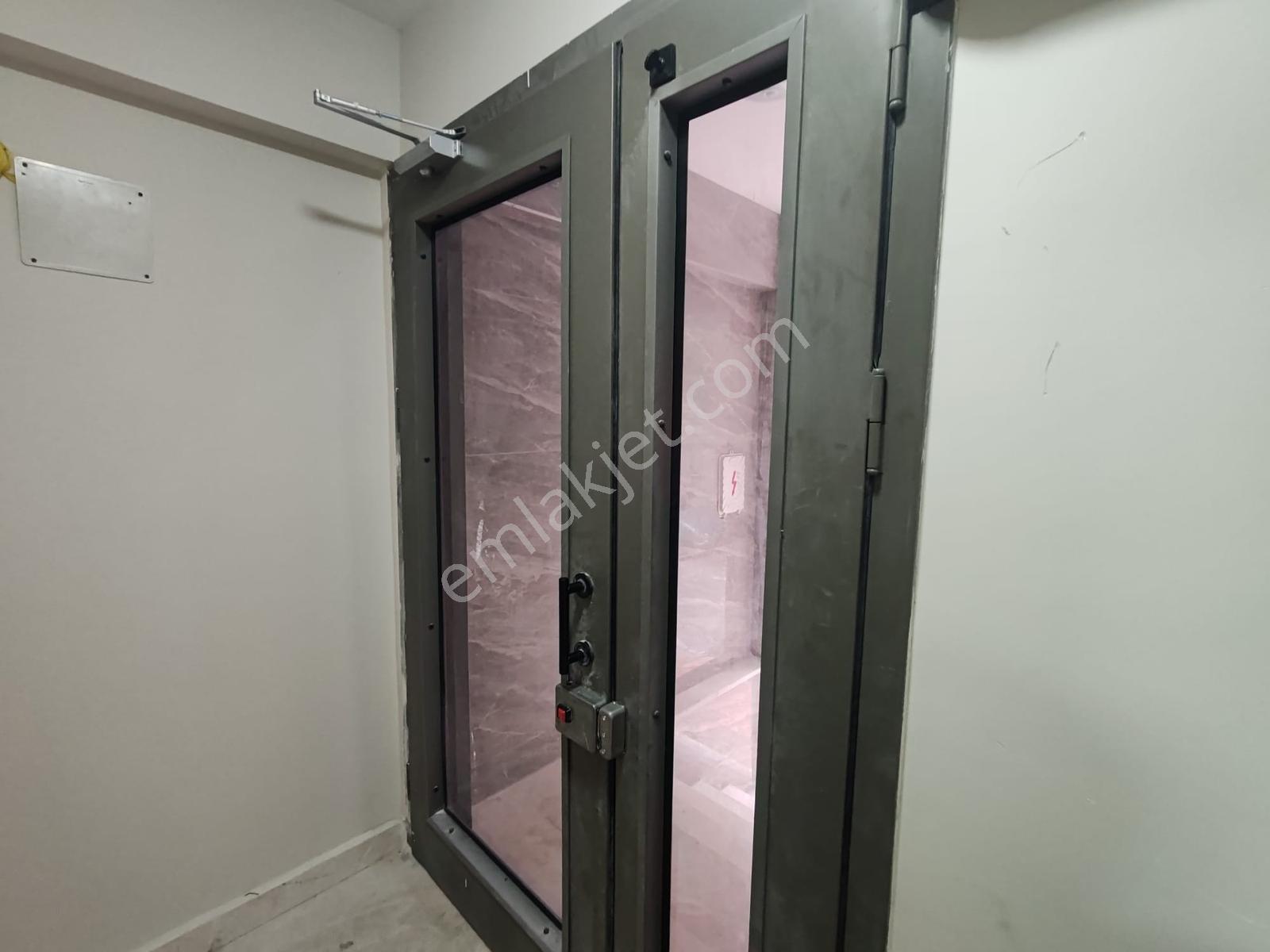 Fatih Hırka-i Şerifte Sıfır Binada Satılık 2+1 Hazır Daire — fotoğraf 27