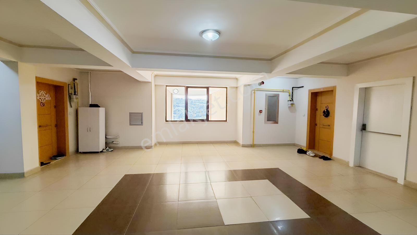 Ferah 140 M² Net 3+1 Daire Eminevim Fuzulev Birevim Uygun — fotoğraf 28