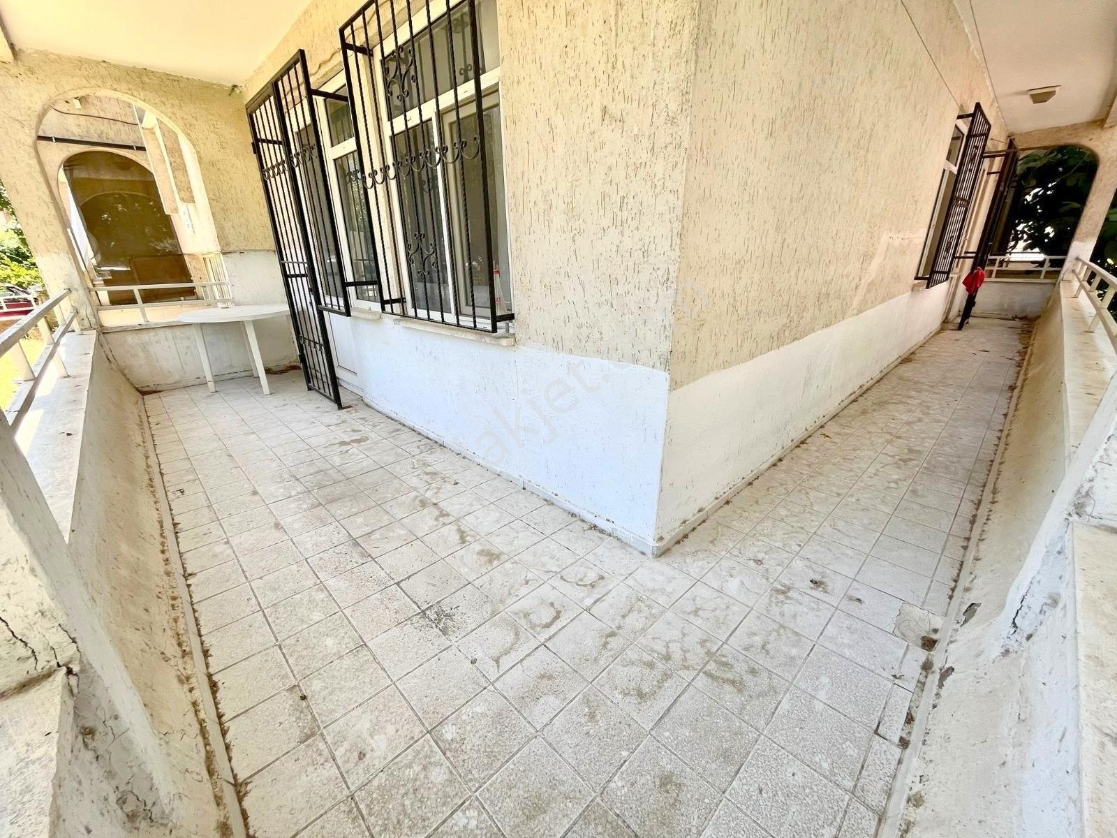 ▀güç'ten Akçay'da Ayrı Mutfaklı Havuzlu Kelepir Fırsat 3+1 Daire — fotoğraf 7
