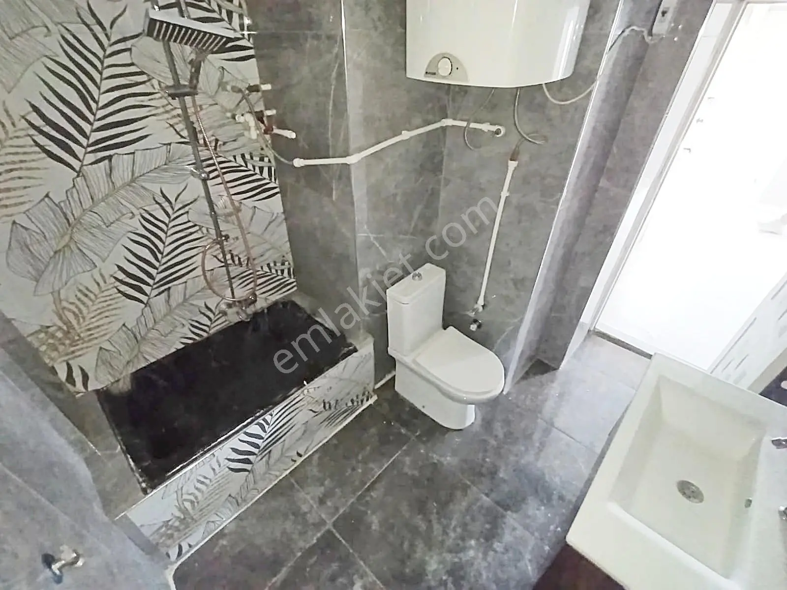 ▀güçten Akçay'da Doktorlar Sitesi Mevkii Fırsat 2+1 Gerçek İlan▀ — fotoğraf 3