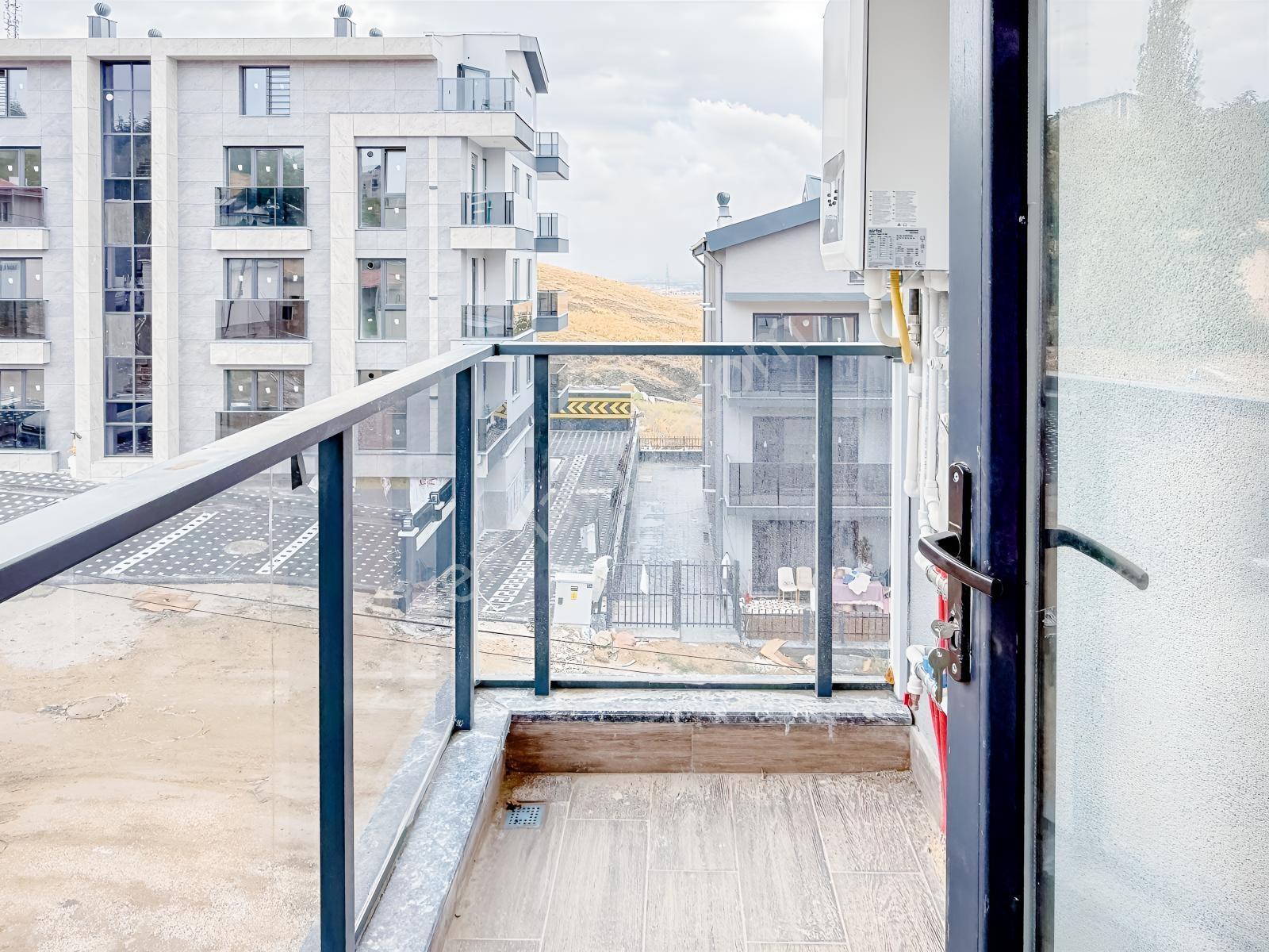 Kızılcaşar Sıfır 4+1 En Üst Kat Yerden Isıtmalı Otoparklı Daire — fotoğraf 10